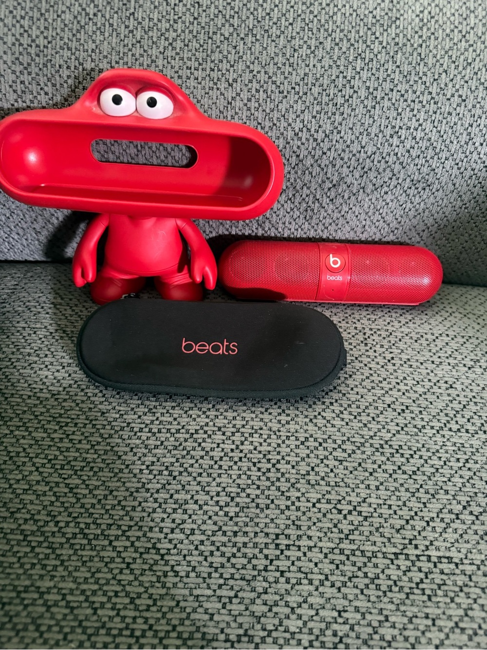 Beats Portable Red Pill Speaker with Carry Case